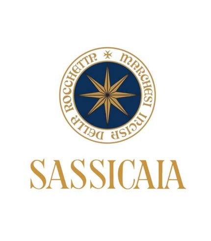 Logo ufficiale di Sassicaia, iconico marchio della Tenuta San Guido, produttore del celebre vino Bolgheri DOC.