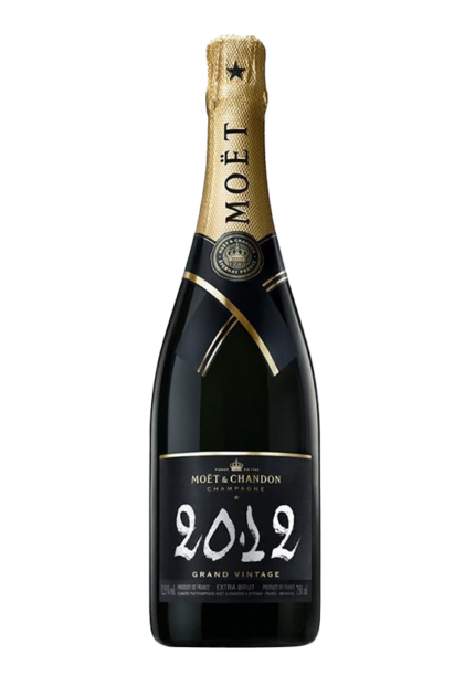 Bottiglia di Champagne Moët & Chandon Grand Vintage 2012 su sfondo neutro